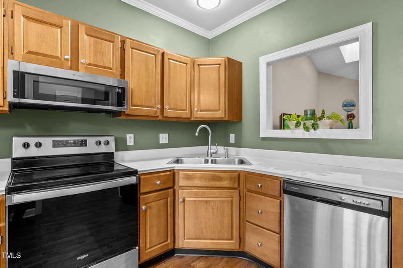 100 Granby Ct, Cary, NC 27511