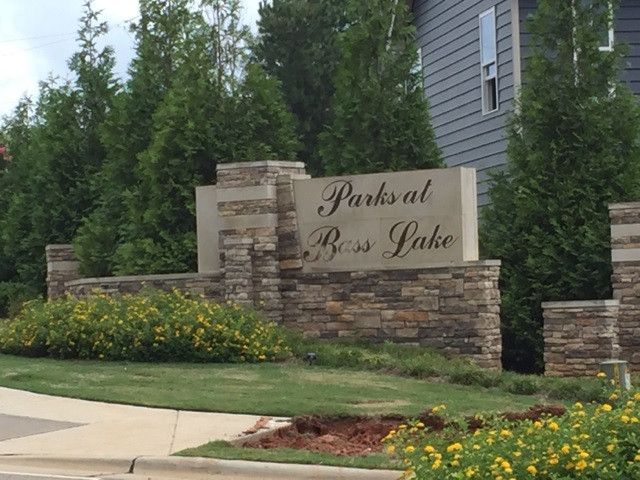 100 Grandfather Dr, Holly Springs, NC 27540