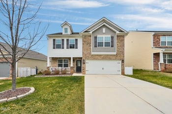 100 Great White Way, Clayton, NC 27527