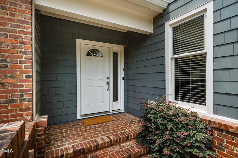 100 Greensview Dr, Cary, NC 27518