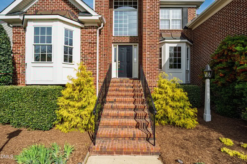 100 Harrison Ct, Chapel Hill, NC 27516