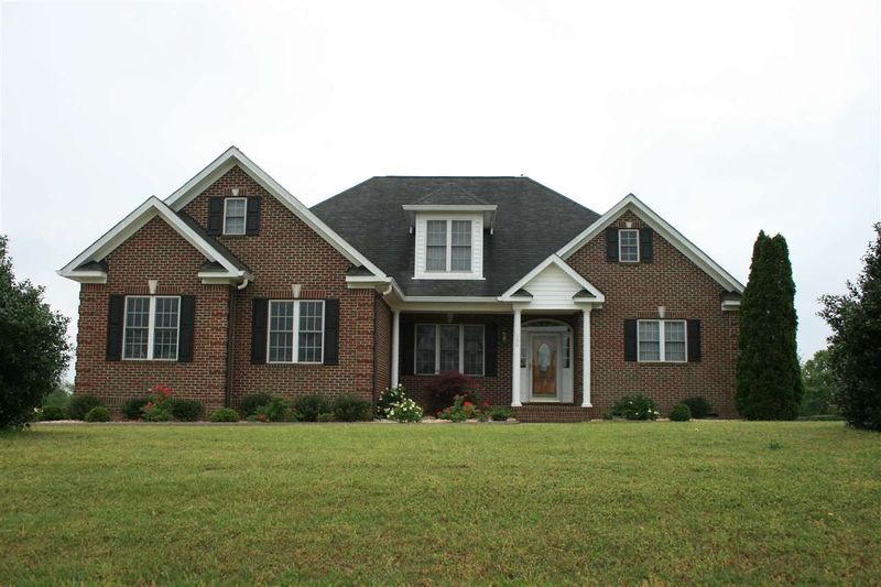 100 Highland Dr, Angier, NC 27501