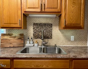 100 Hillcrest Dr, Smithfield, NC 27577