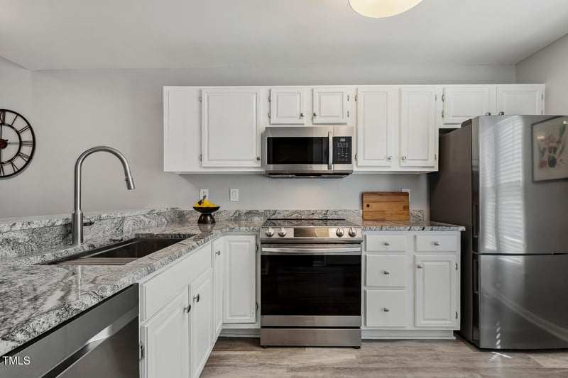 100 Hunting Chase #1-B, Cary, NC 27513