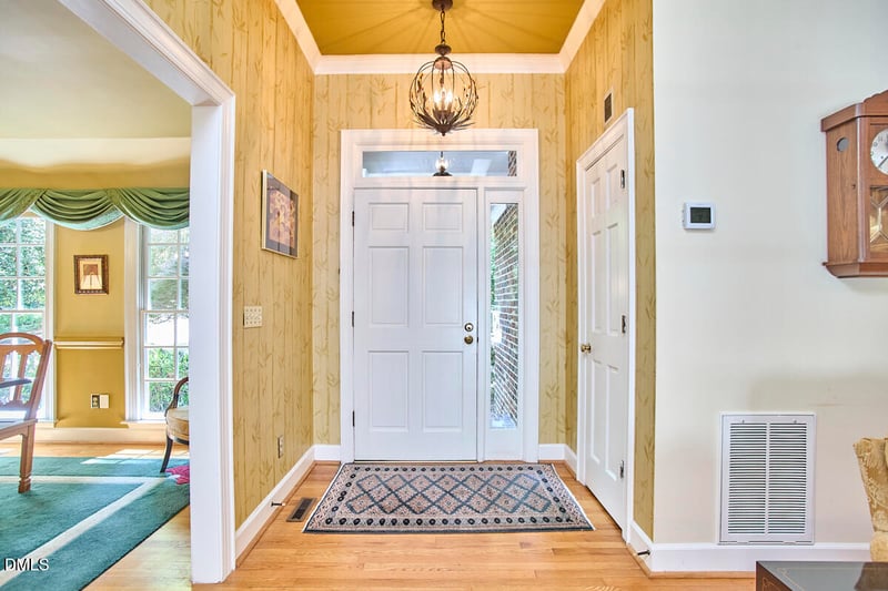 100 Ironwoods Dr, Chapel Hill, NC 27516