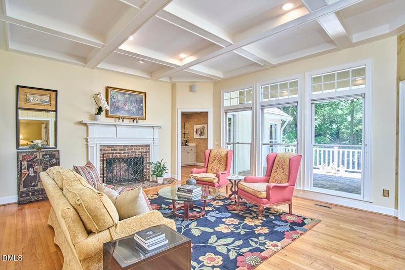 100 Ironwoods Dr, Chapel Hill, NC 27516