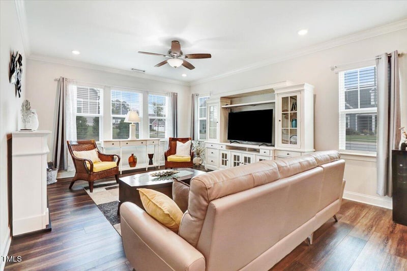 100 Ivory Ln, Raleigh, NC 27610