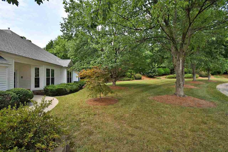 100 Knotts Valley Ln, Cary, NC 27519