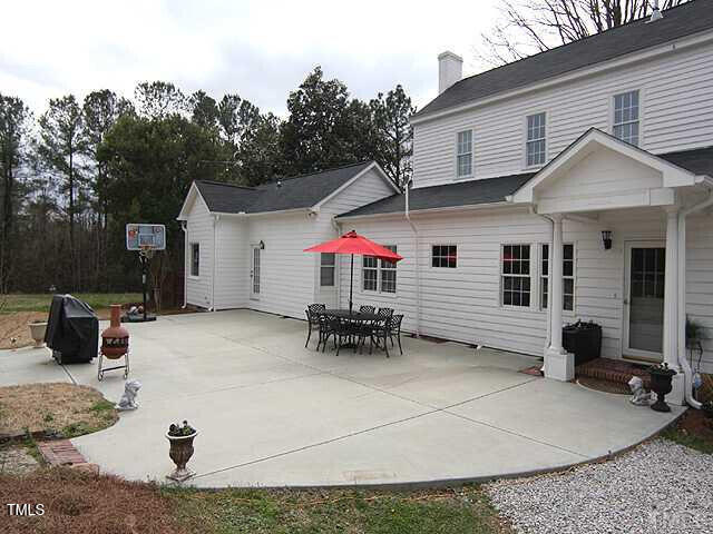 100 Lager Ln, Garner, NC 27529