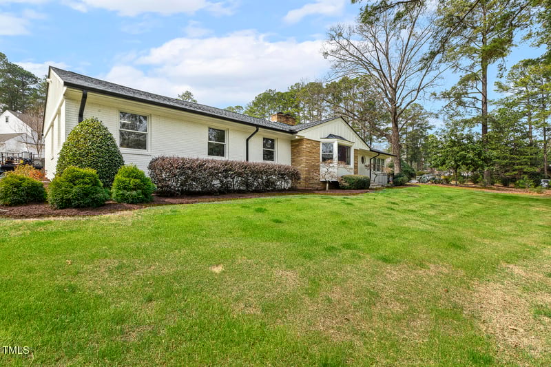 100 Lakeside Dr, Fuquay Varina, NC 27526