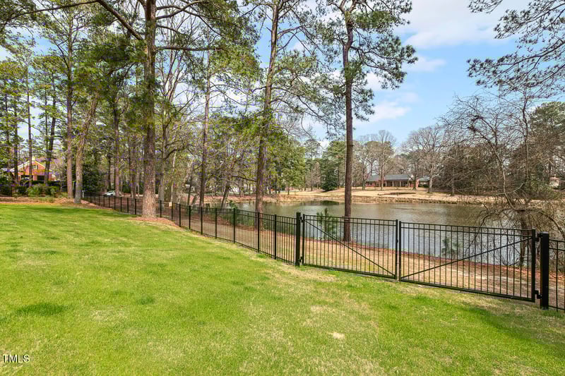 100 Lakeside Dr, Fuquay Varina, NC 27526