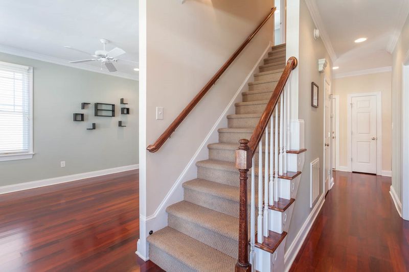 100 Lanewood Way, Apex, NC 27502