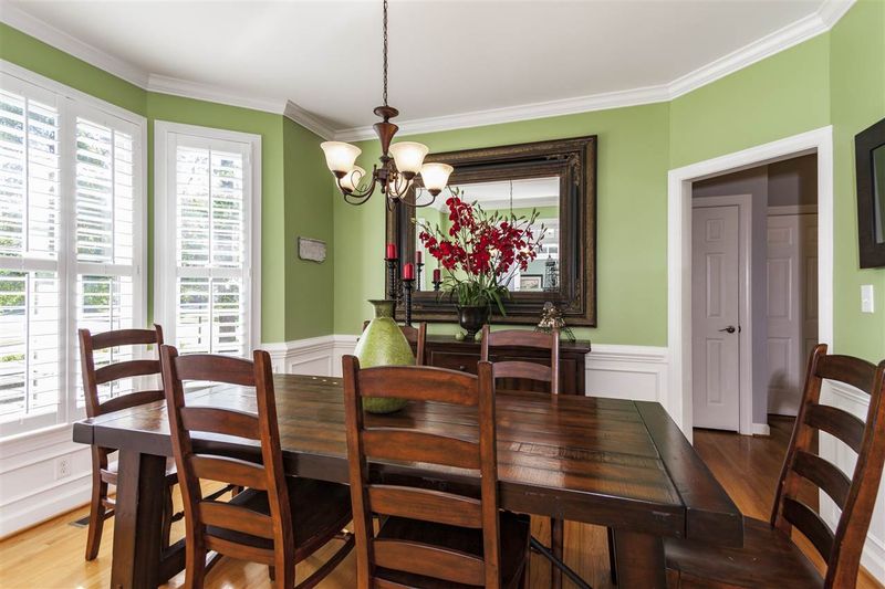 100 Langshire Ct, Apex, NC 27502