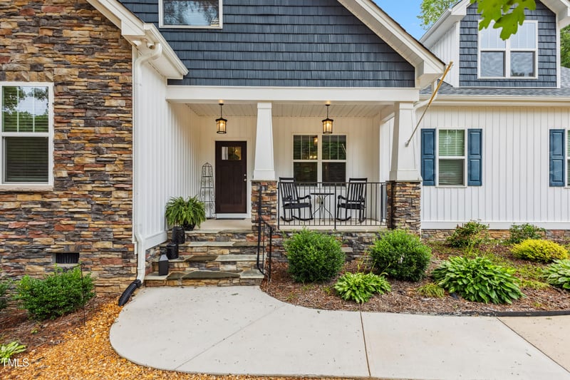 100 Lexington Ave, Zebulon, NC 27597