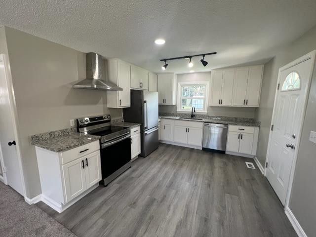 100 Lilly St, Dunn, NC 28334