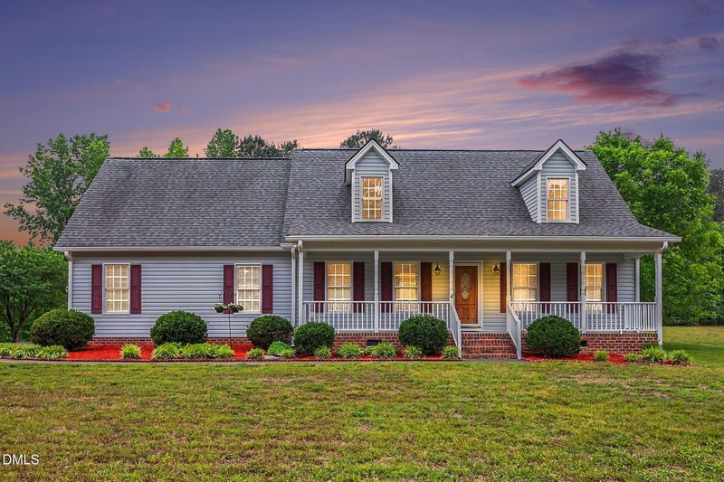 100 Linnett Ct, Youngsville, NC 27596