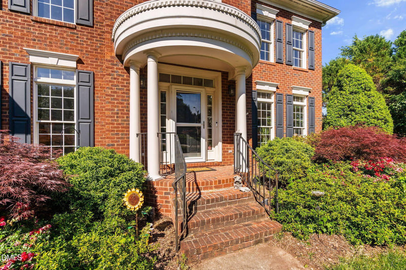 100 Listokin Ct, Cary, NC 27519