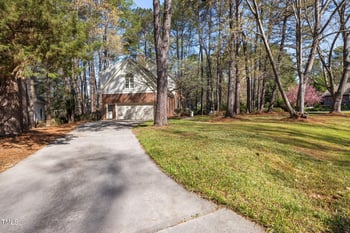100 Lochberry Ln, Cary, NC 27518