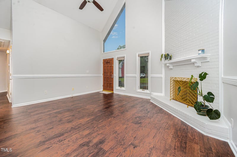 100 Longneedle Ct, Raleigh, NC 27603