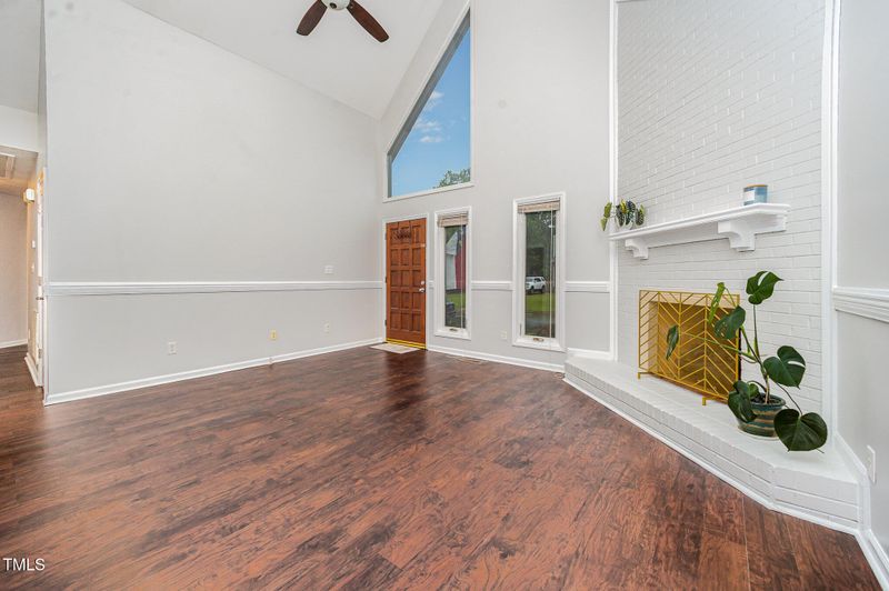 100 Longneedle Ct, Raleigh, NC 27603
