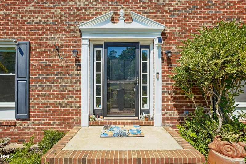 100 Lost Tree Ln, Cary, NC 27513
