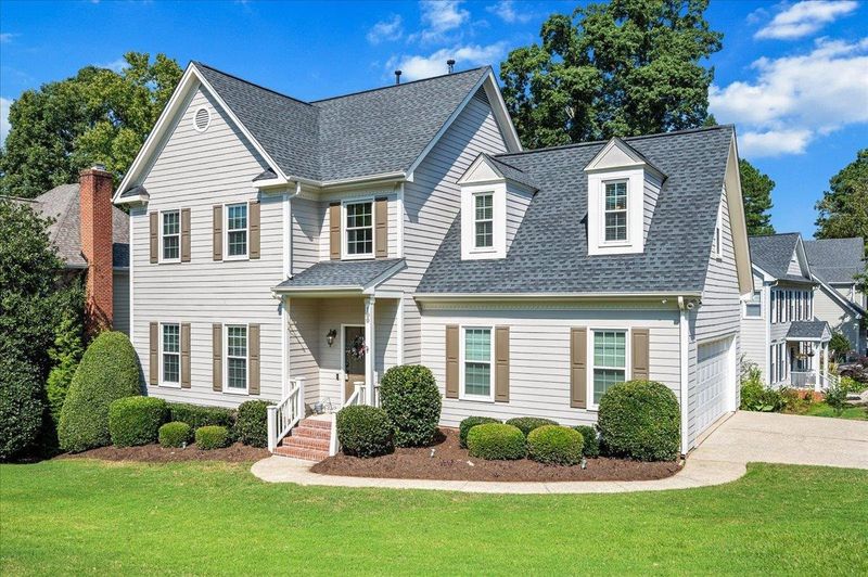 100 Lyncroft Ln, Cary, NC 27519