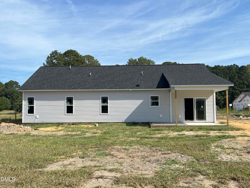 100 Lynn Ln, Selma, NC 27576