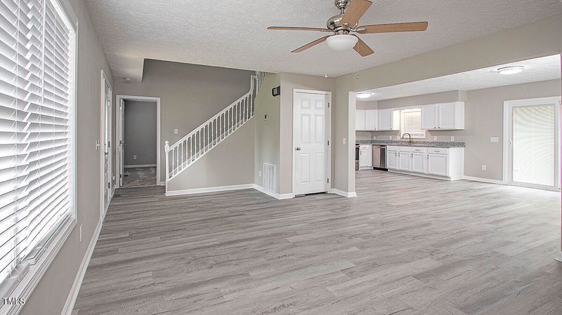 100 Mallard Creek Dr, Graham, NC 27253