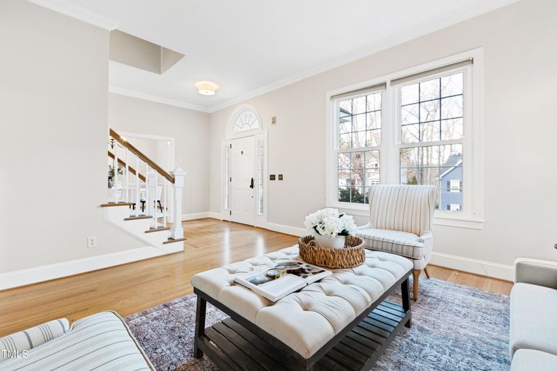 100 Marin Pl, Chapel Hill, NC 27516