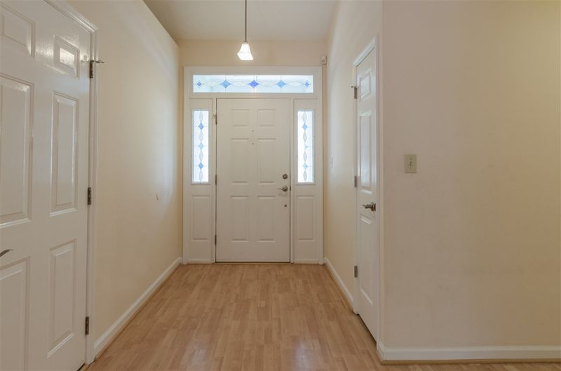 100 Martina Ct, Cary, NC 27511