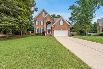100 Mcnaughton Ct, Garner, NC 27529