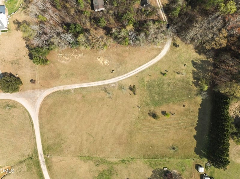 100 Meredith Ln, Zebulon, NC 27597