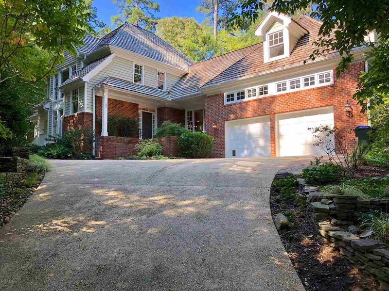 100 Mill Race Dr, Chapel Hill, NC 27514