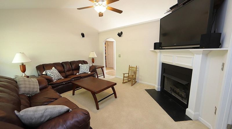 100 Millridge Dr, Franklinton, NC 27525