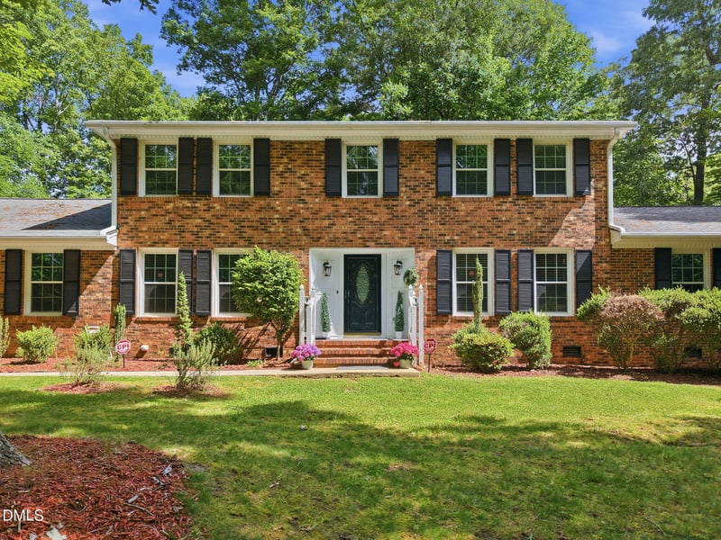 100 Moray Ct, Cary, NC 27511