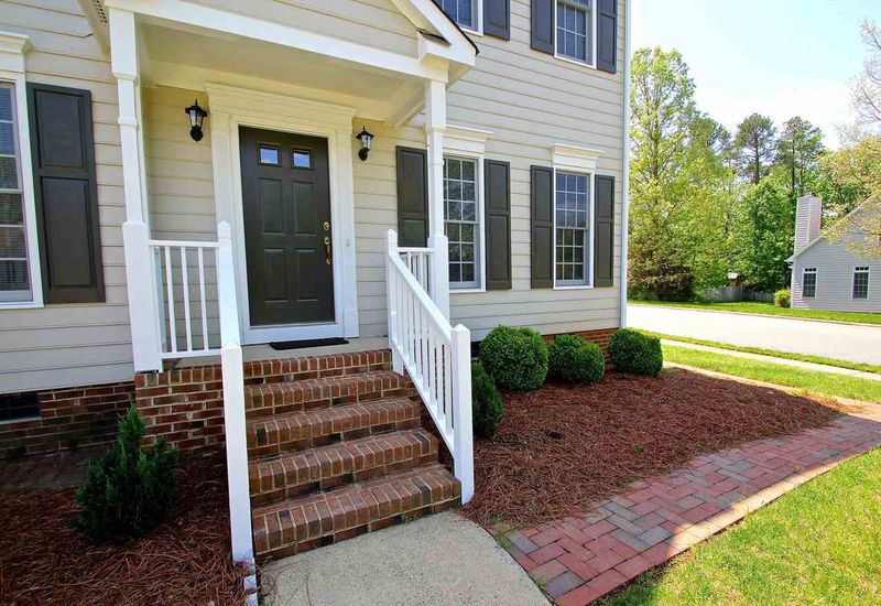 100 Noritake Dr, Cary, NC 27513