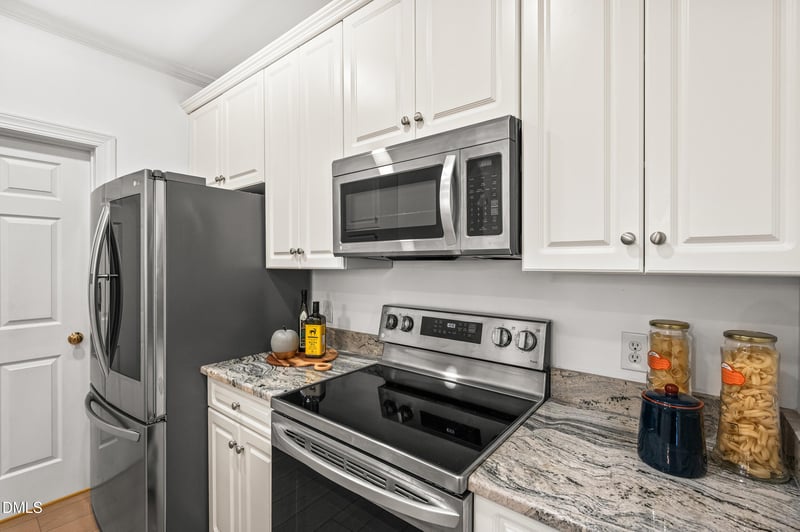 100 Northbrook Dr #101, Raleigh, NC 27609