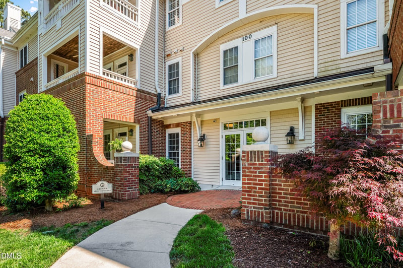 100 Northbrook Dr #108, Raleigh, NC 27609