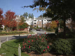 100 Northbrook Dr #207, Raleigh, NC 27609