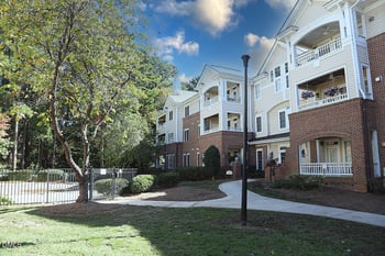 100 Northbrook Dr #207, Raleigh, NC 27609