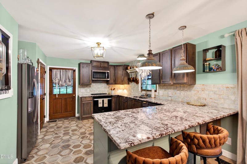 100 Old Meadowbrook Dr, Garner, NC 27529
