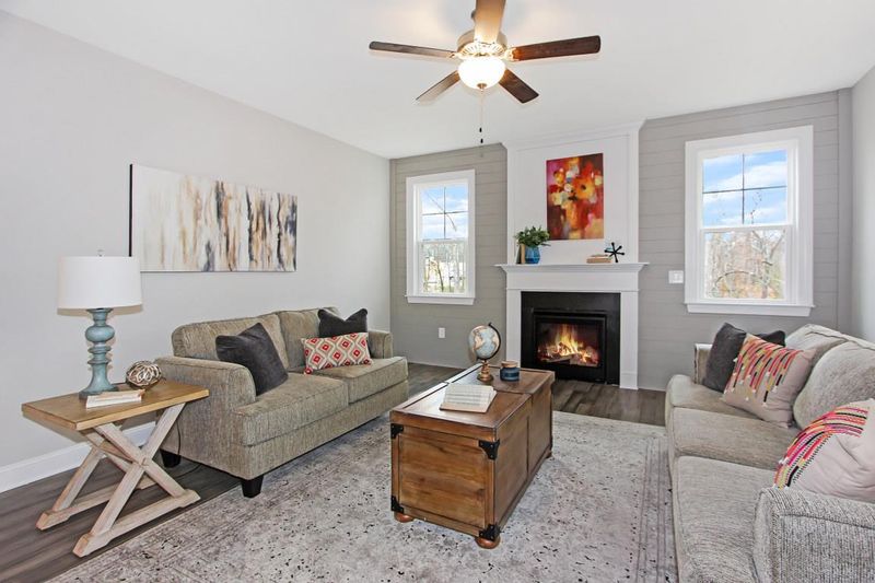 100 Oxer Dr, Youngsville, NC 27596