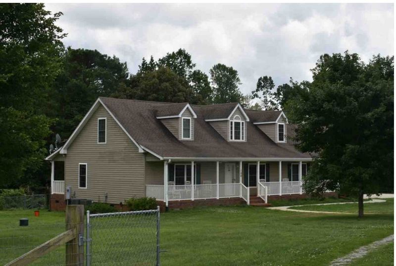 100 Pams Rd, Hillsborough, NC 27278