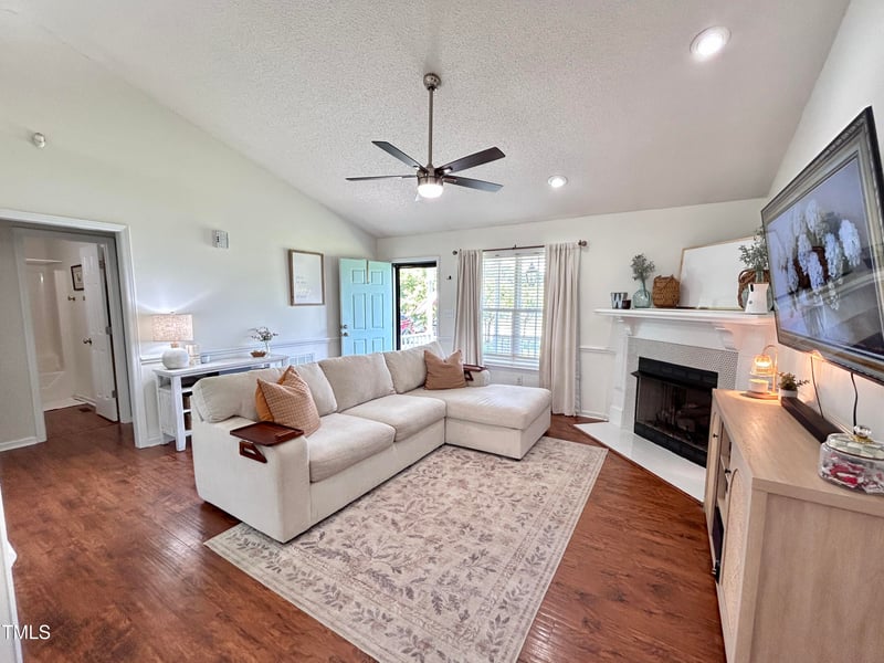 100 Parrish Farm Ln, Benson, NC 27504