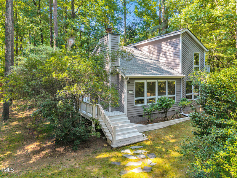100 Pebble Ct, Chapel Hill, NC 27516
