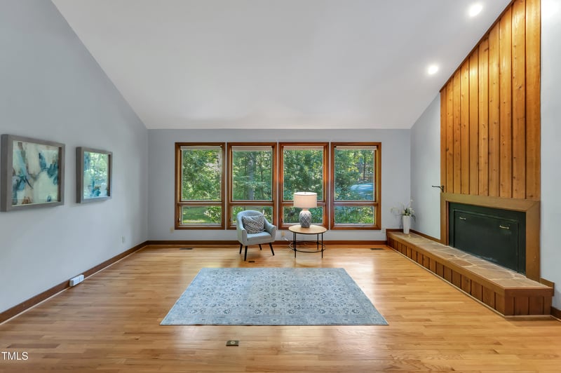 100 Pebble Ct, Chapel Hill, NC 27516