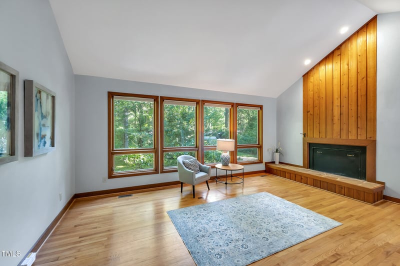 100 Pebble Ct, Chapel Hill, NC 27516