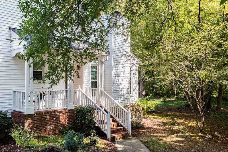 100 Planetree Ln, Cary, NC 27511