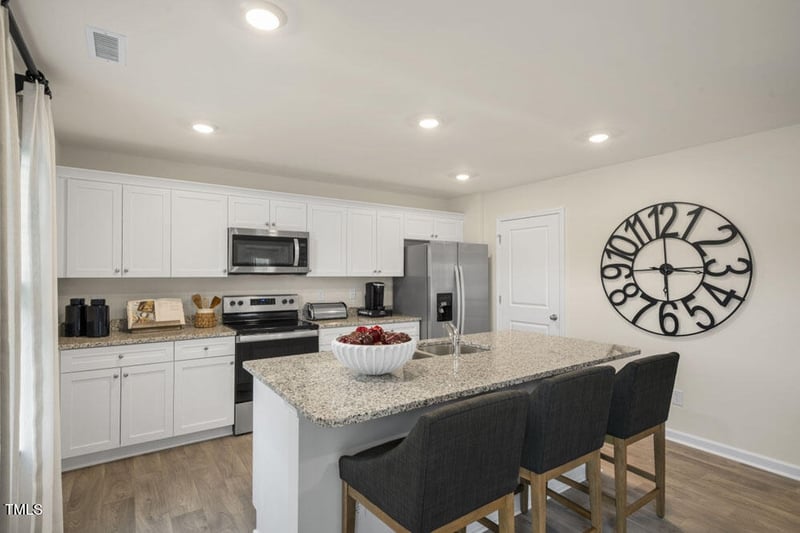 100 Reagan Crest Dr, Clayton, NC 27520