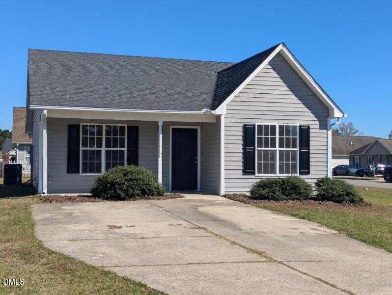 100 Reebe Cir, Selma, NC 27576